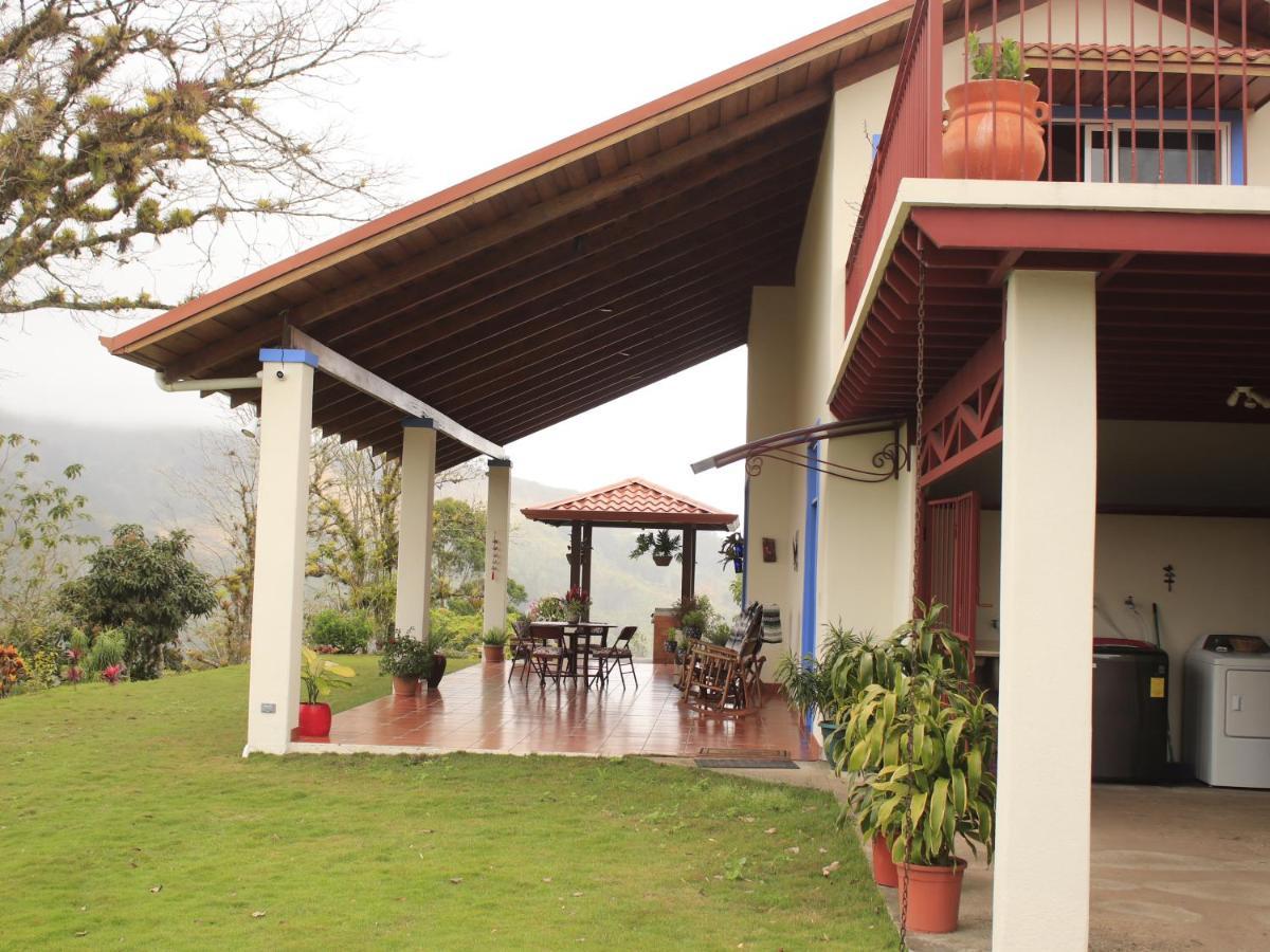 Casa Bartzis Guest House Orosi Bagian luar foto
